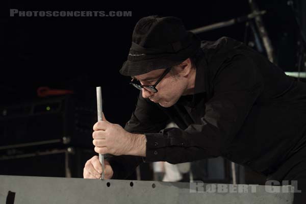 EINSTURZENDE NEUBAUTEN - 2014-11-17 - PARIS - Le Trianon - Andrew Chudy